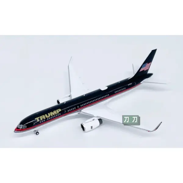NG Diecast Trump B757-200 Aircraft Model 1/400 - Image 4