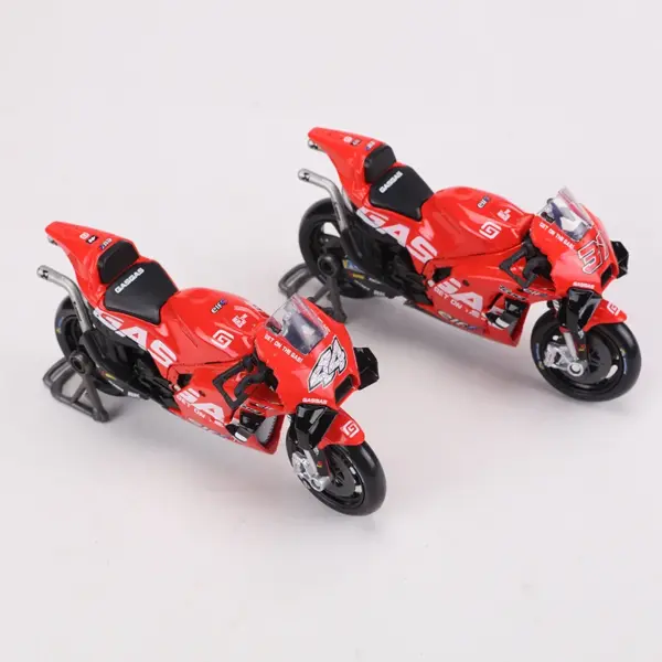 Maisto 1:18 GASGAS Factory Racing Motorbike Model - Image 2