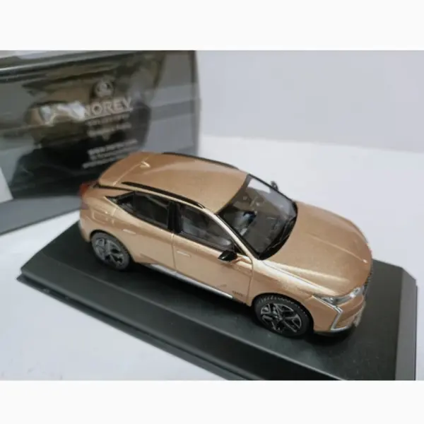 Norev 1/43 Citroen DS4 Cross 2021 Diecast Model - Image 4