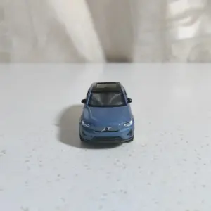 Diecast C40 Model Car 1:64 Scale for Collectors 9 S1e5151c861754b678e1e32bd43740eed6