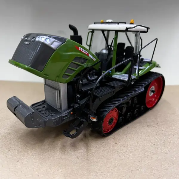 1:32 Fendt 1165 MT Crawler Tractor Model - Image 3