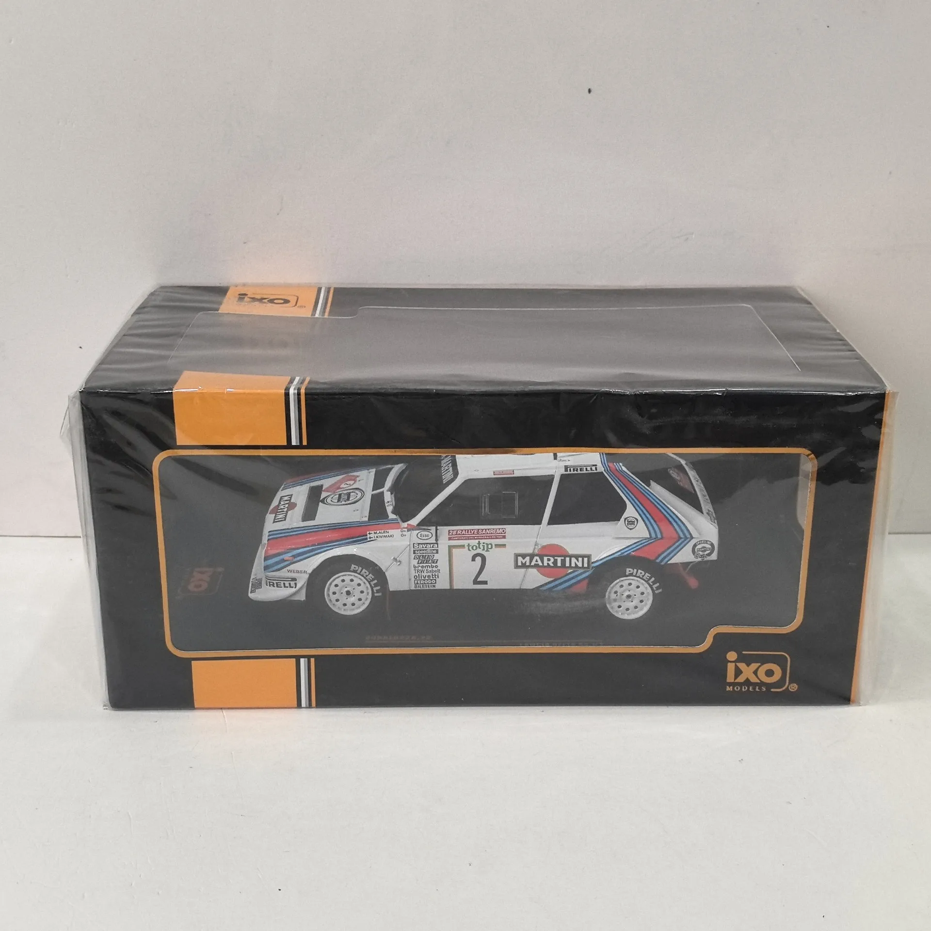 IXO 1:24 Scale LANCIA DELTA S4 #2 1986 Diecast Model Car 6 IXO 1:24 Scale LANCIA DELTA S4 #2 1986 Diecast Model Car - Image 6