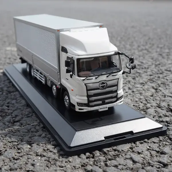 Diecast 1:43 HINO TRUCKS Container Van Model Collection - Image 3