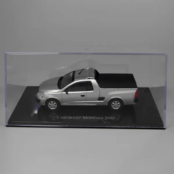 Die-cast 1:43 Alloy Pickup Model for Collection - Image 4