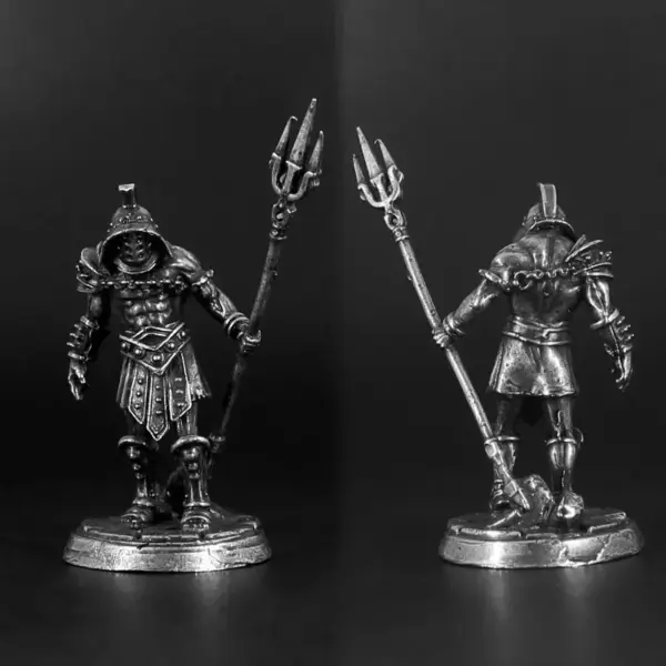 Knights of The Legion Metal Soldier Minifigure Display - Image 2
