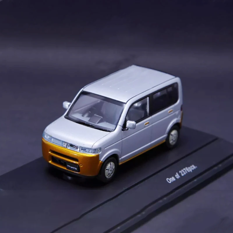 Welly 1:43 HODNA THAT'S 2002 Alloy Model 4 Welly 1:43 HODNA THAT'S 2002 Alloy Model - Image 4