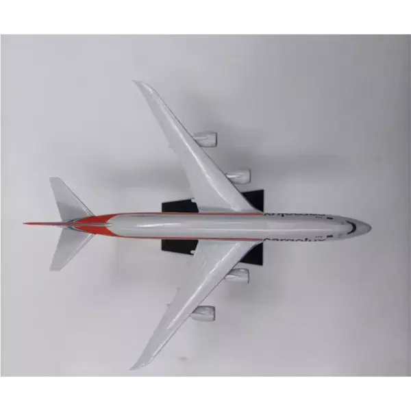 Diecast 1:400 Cargolux747-8F Alloy Aircraft Model - Image 2