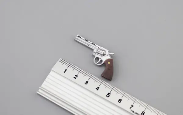 1/6 Scale P38 PPK Mini Metal Revolver Model for Dioramas - Image 32