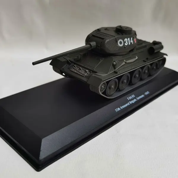 Diecast IXO 1/43 T-34/85 Tank Model Collectible - Image 2