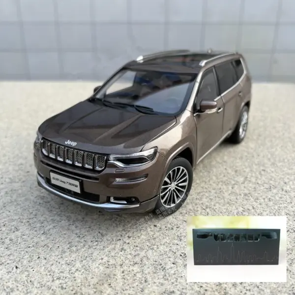 1:18 Jeep Grand Commander Alloy Diecast Model - Image 11