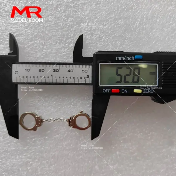1/6 Scale Openable Metal Handcuffs for Action Figures - Image 4