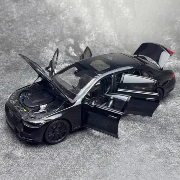 Almost Real 1:18 S-Class S680 2023 Alloy Car Model - Image 5