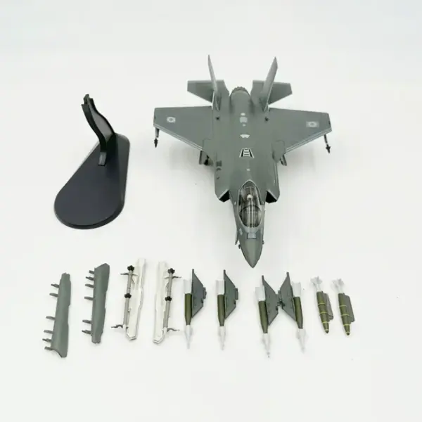 Diecast F-35I Fighter Model 1/72 Scale Air Force - Image 2