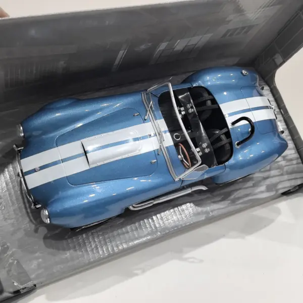 SOLIDO 1:18 Shelby Cobra 427 MKII Alloy Model - Image 5