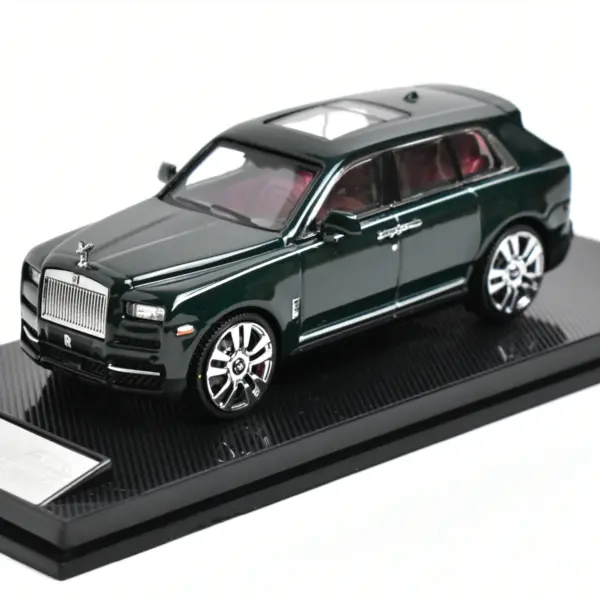 1:64 Cullinan SUV Diecast Model Car - Image 6