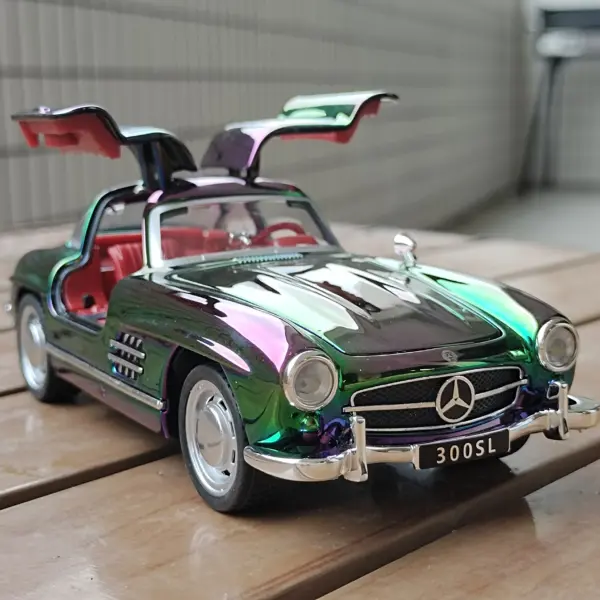 1:32 Scale 300SL Diecast Car Model with Lights - Image 5