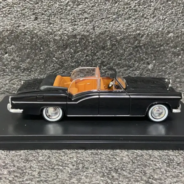 Citroen 15/6 Chapron 1957 Diecast Model 1/43 - Image 3