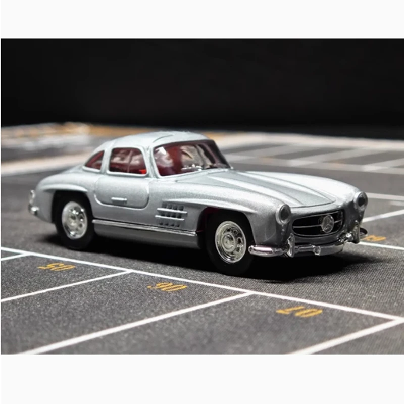 Delprado 1/43 Mercedes 300SL Alloy Car Model Collection 2 Delprado 1/43 Mercedes 300SL Alloy Car Model Collection - Image 2