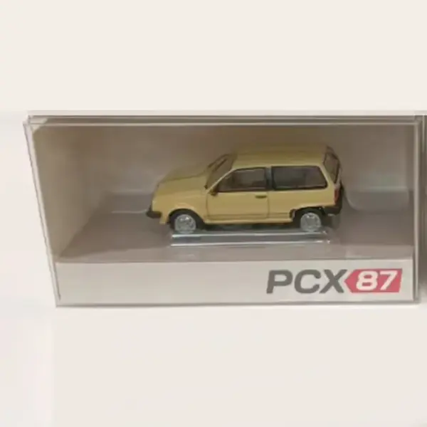 Premium ClassiXXs PCX 1:87 Scale Polo II Model - Image 6
