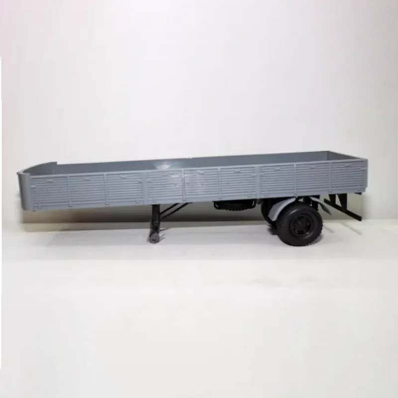 1:43 Scale MAZ Mas 5205 Cargo Truck Model Ornament 6 1:43 Scale MAZ Mas 5205 Cargo Truck Model Ornament - Image 6
