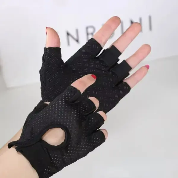 Breathable Women's Cycling Half Finger Gloves - Image 12