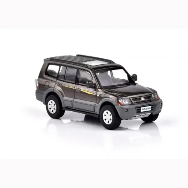 1/64 Scale Diecast Pajero Alloy Model - Image 3