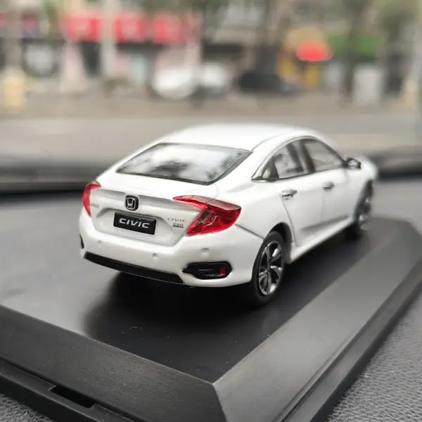 1:43 Alloy Honda Civic/XRV/Inspire Model Car - Image 5