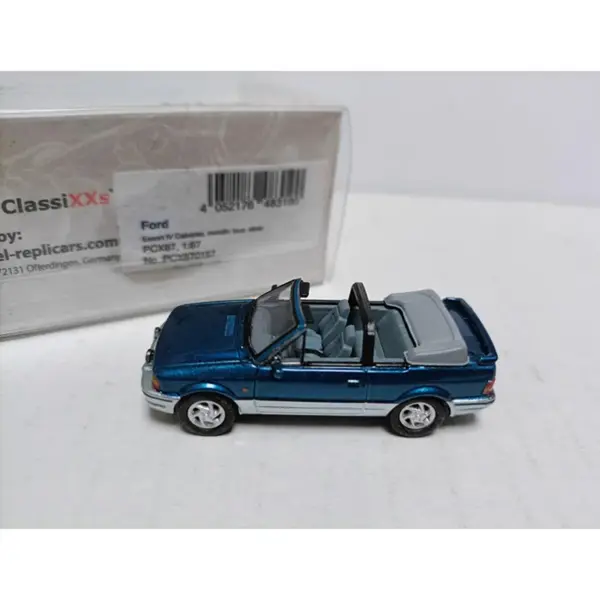 PCX 1:87 Ford Escort IV Plastic Model Car - Image 2