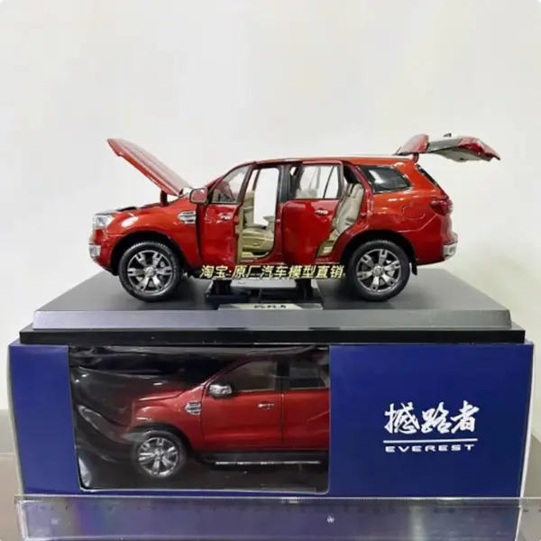 Everest 2016 Off-Road SUV Diecast Model 1:18 Scale - Image 3