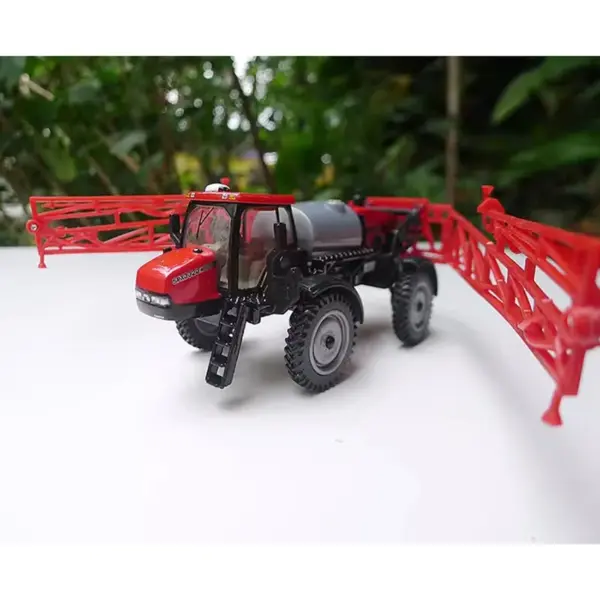 ERTL 1:64 Scale SPX3320 Tractor Sprayer Alloy Model - Image 4