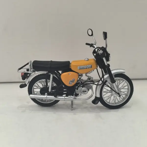 IXO 1/24 Scale SIMSON S 51 Diecast Motorcycle Model - Image 4