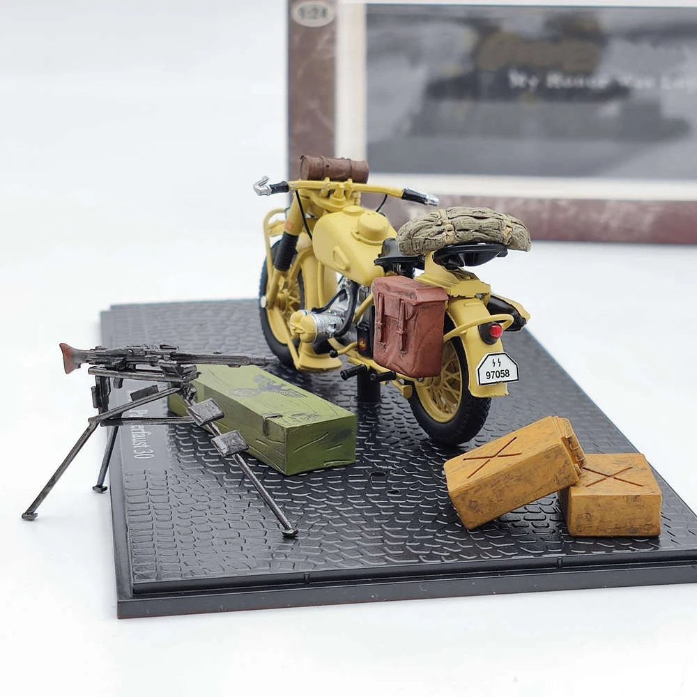 1:24 R75 Panzerfaust 30 Military Motorcycle Model 5 1:24 R75 Panzerfaust 30 Military Motorcycle Model - Image 5