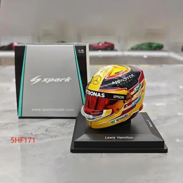 Spark 1/5 Resin Racing Helmet Collectible Model - Image 5