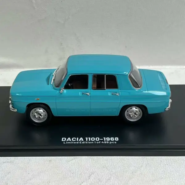 IXO 1:24 Scale Dacia 1100 1968 Diecast Car Model - Image 2