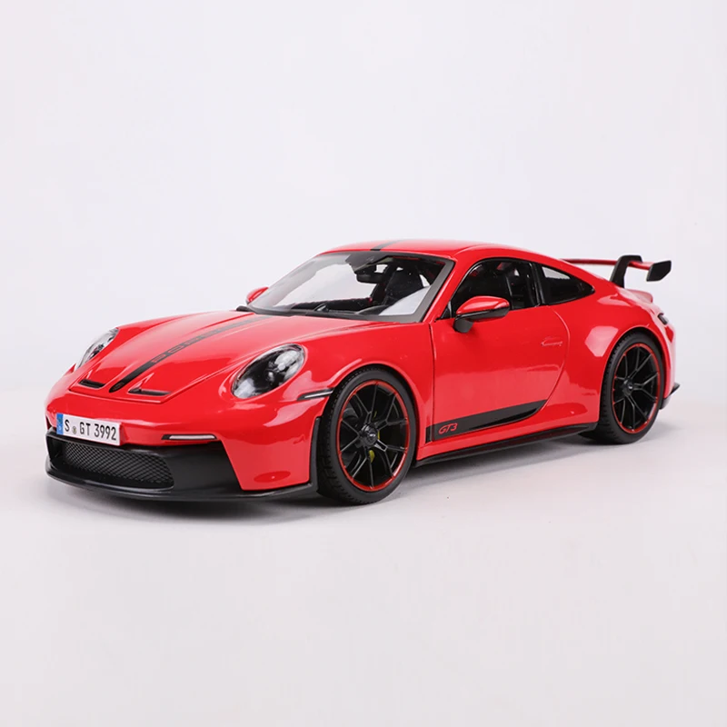 Maisto 1:18 Porsche 911 GT3 Die-Cast Car Model 5 Maisto 1:18 Porsche 911 GT3 Die-Cast Car Model - Image 5