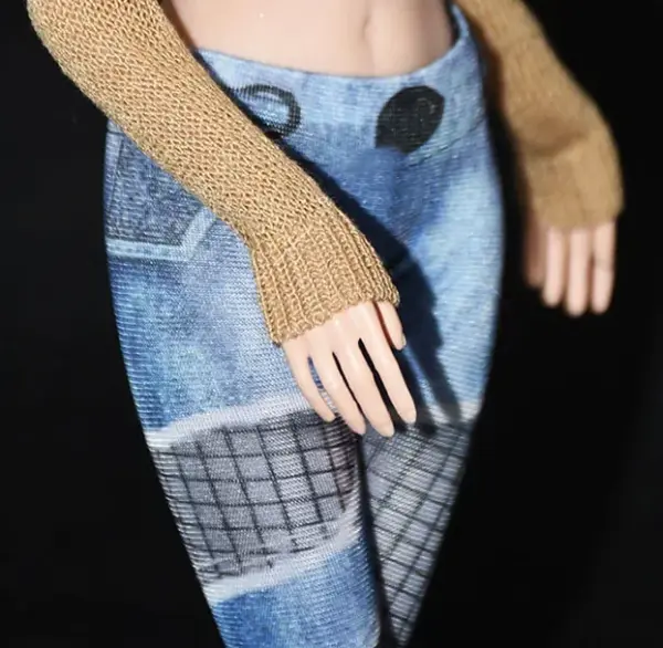 1/6 Scale Custom Sweater and Jeans Set for Action Figures - Image 13