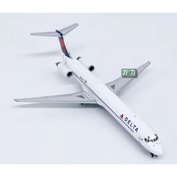 Delta Air Lines MD-88 Diecast Model 1/400 - Image 3