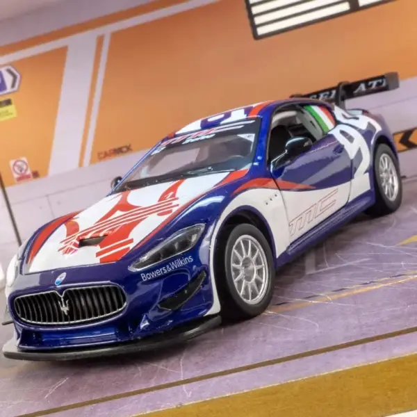 1:32 Maserati GranTurismo MC GT4 Diecast Model Car - Image 6