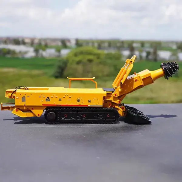 Die-cast Sany Tunnel Boring Machine Model 1:35 Scale - Image 4