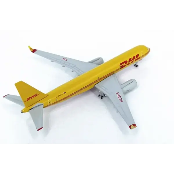 Diecast 1:500 DHL TU-204C Aircraft Model Collection - Image 4