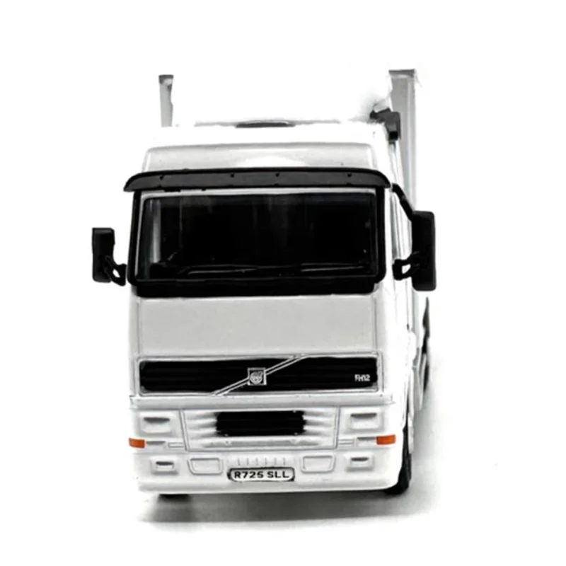 Diecast 1/76 FH Box Truck Model for Collectors 6 Diecast 1/76 FH Box Truck Model for Collectors - Image 6