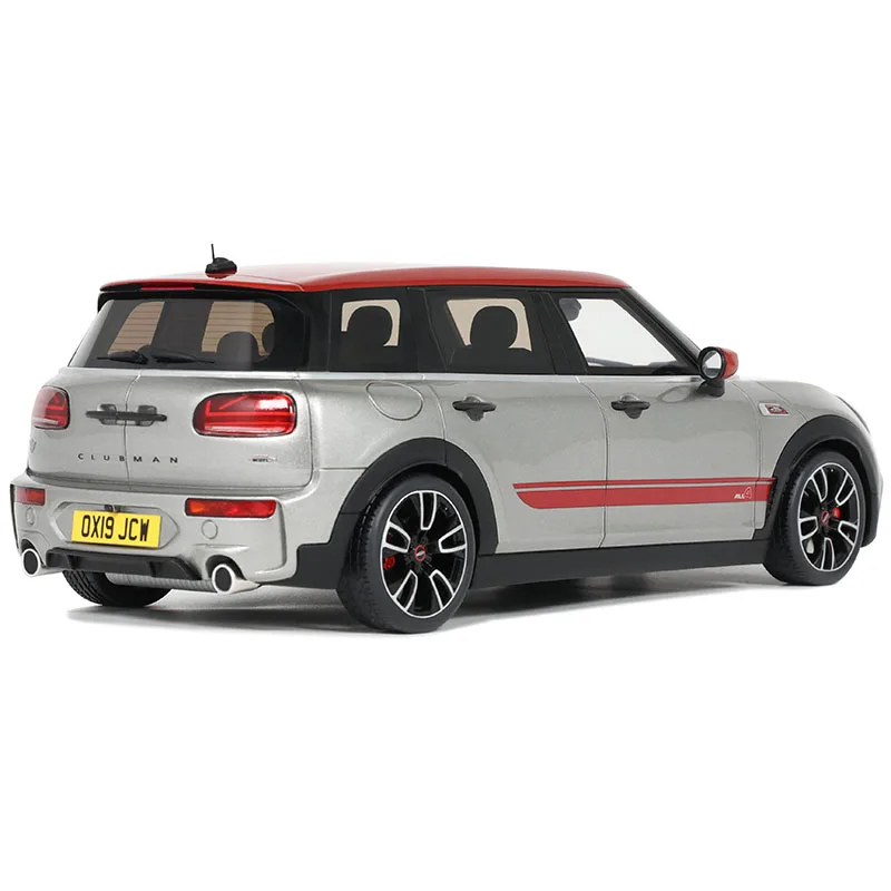 OTTO 1:18 Mini Clubman JCW Diecast Model 6 OTTO 1:18 Mini Clubman JCW Diecast Model - Image 6