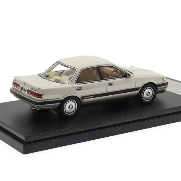 Hi-story 1:43 Toyota Vista 2000GT Resin Model - Image 2
