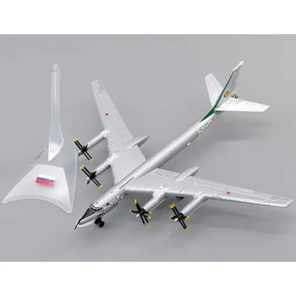 Diecast TU95 Aircraft Model 1/200 Scale - Image 6