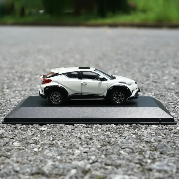 1:43 C-HR CHR SUV Diecast Model Car - Image 4