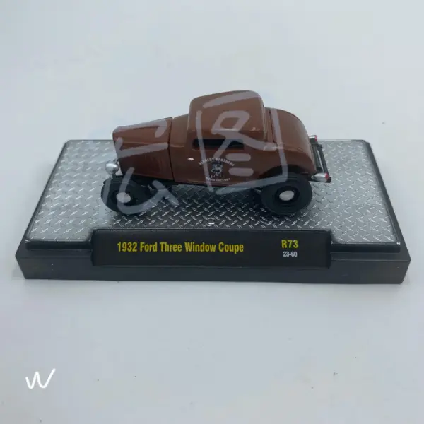 1932 Ford 1:64 Diecast Model Collectible Toy - Image 4