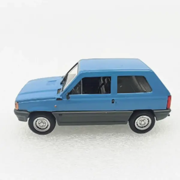 1/43 1990 Panda 4x4 Alloy Car Model for Collection - Image 4