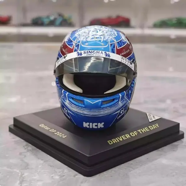 Spark 1/5 Qatar F1 Helmet Resin Model Collectible - Image 2