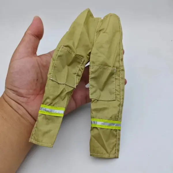 1/6 Scale Firefighter Rescue Uniform Model for Action Figures - Image 6
