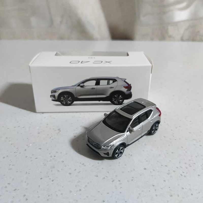 1:64 Scale XC90 S90 V90 XC40 Diecast Collectible Car 8 1:64 Scale XC90 S90 V90 XC40 Diecast Collectible Car - Image 8